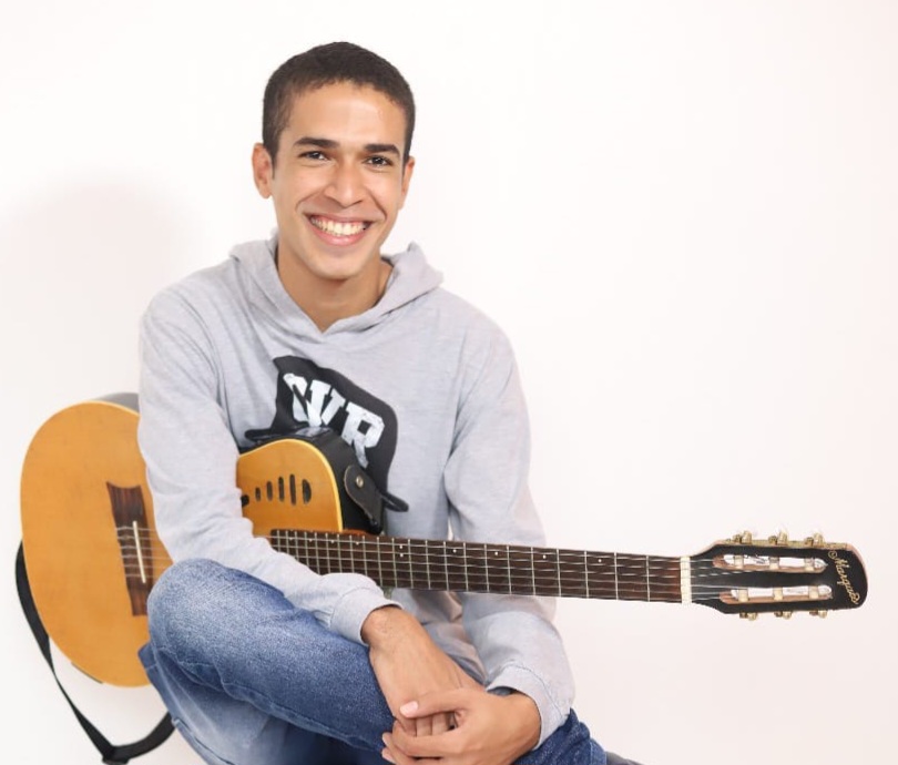 Iuri França - Artista Musical