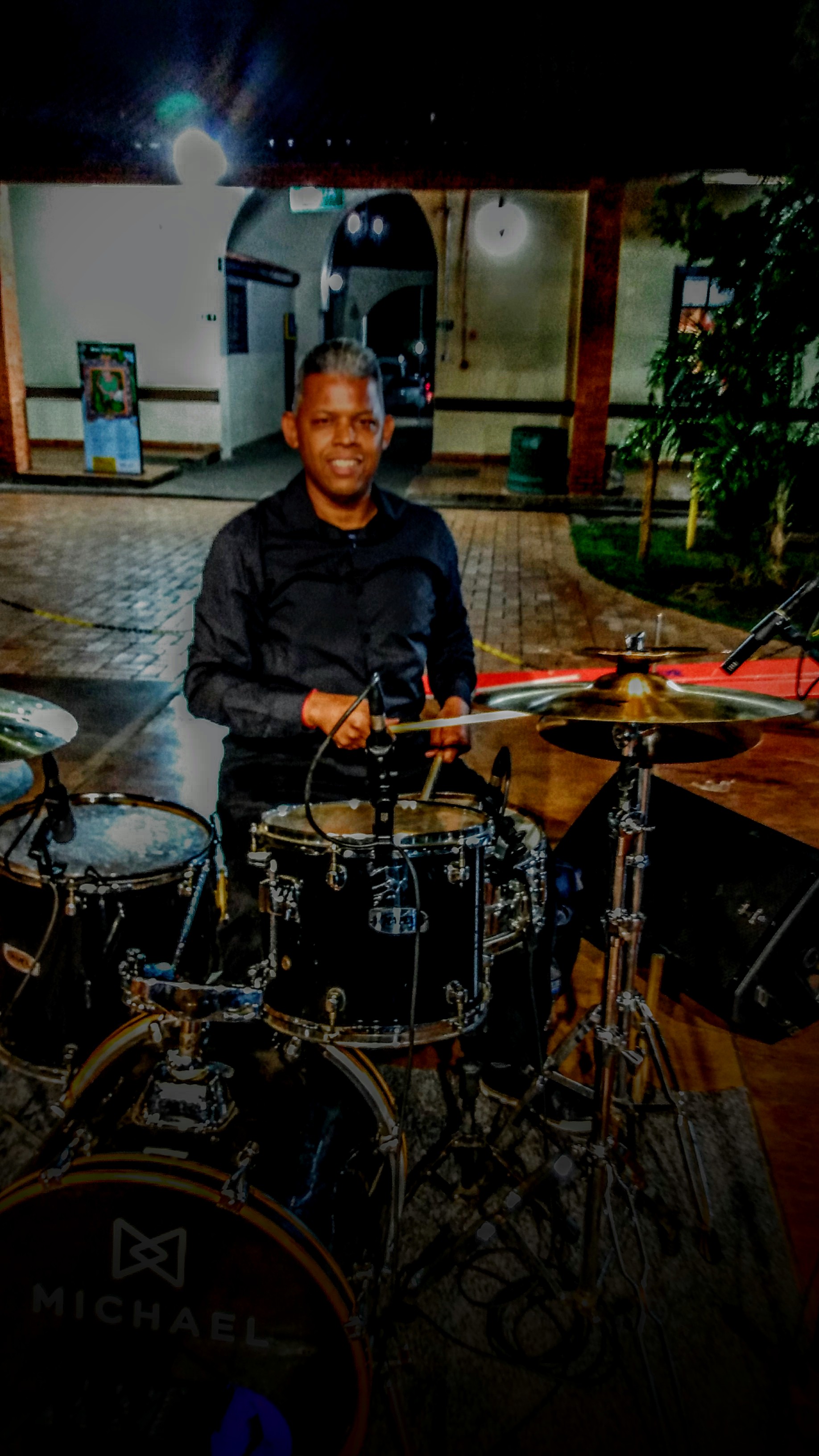 ODENIL FERNANDES  - Artista Musical